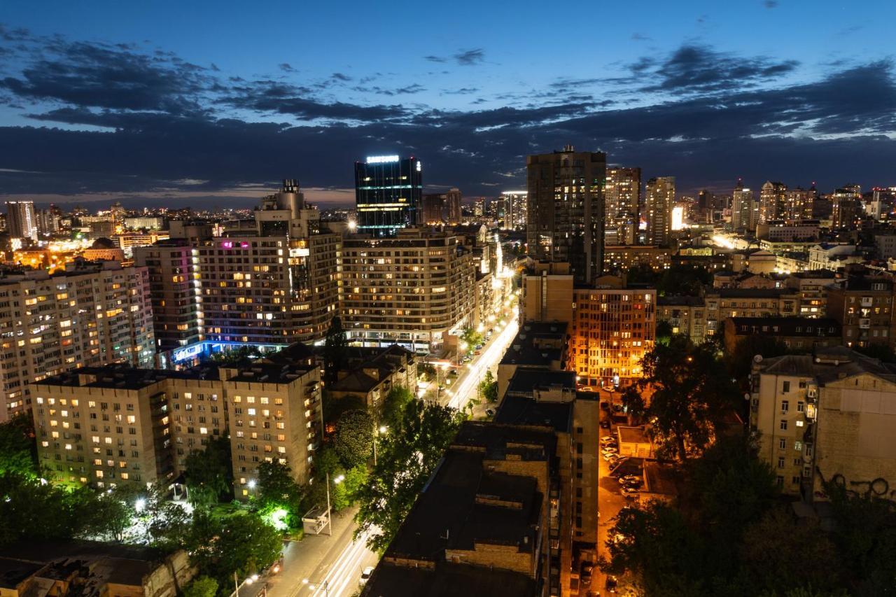 Luxury Apartments In Downtown キエフ エクステリア 写真